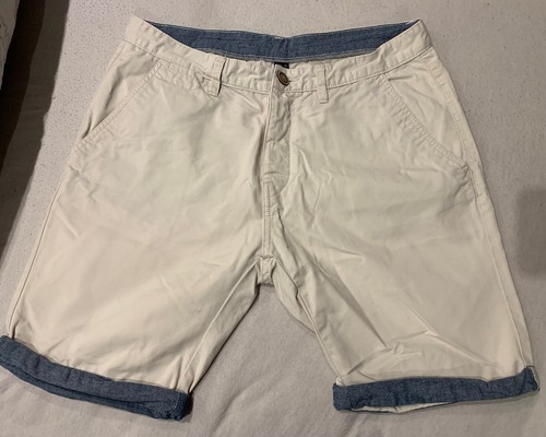 Cedar wood state - cedar, shorts